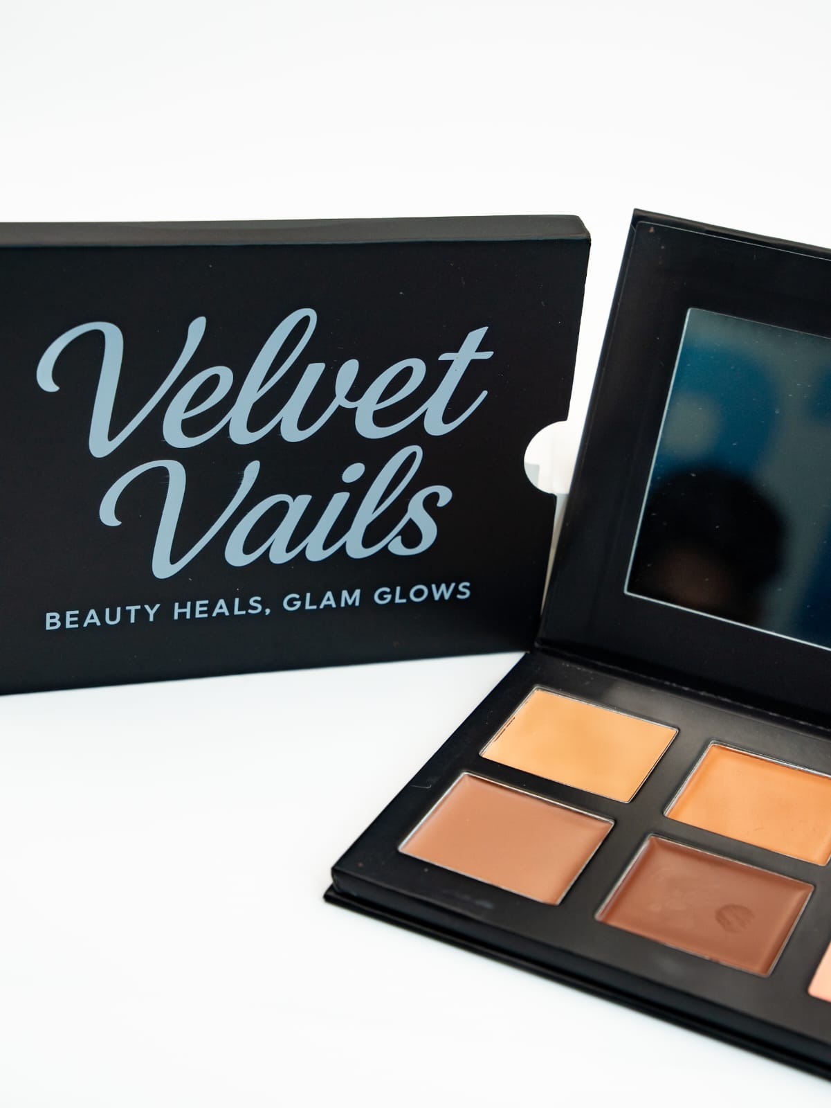 Velvet vails Contour palette