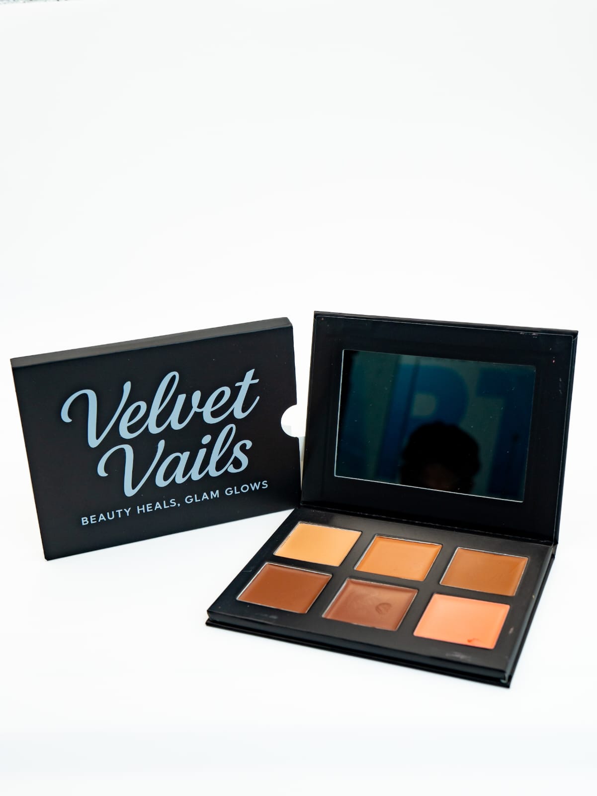 Velvet vails Contour palette